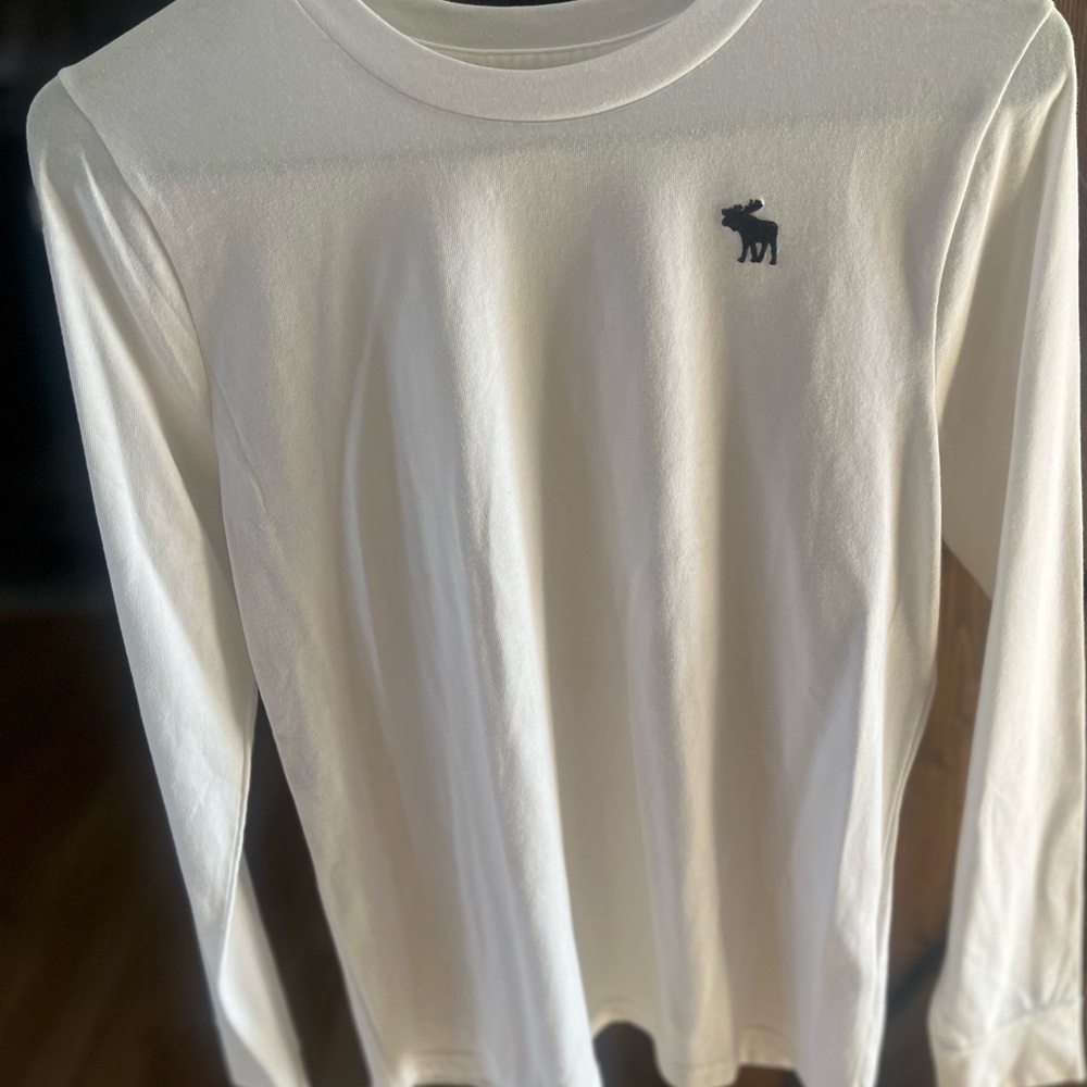 Abercrombie & Fitch White Long Sleeve Tee